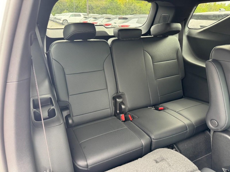 Chevrolet Traverse Vehicle Image 06