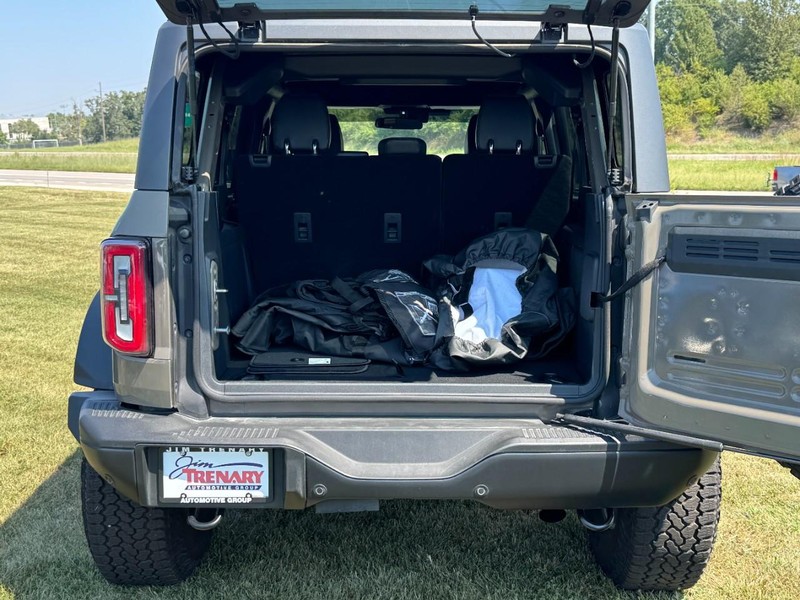 Ford Bronco Vehicle Image 05