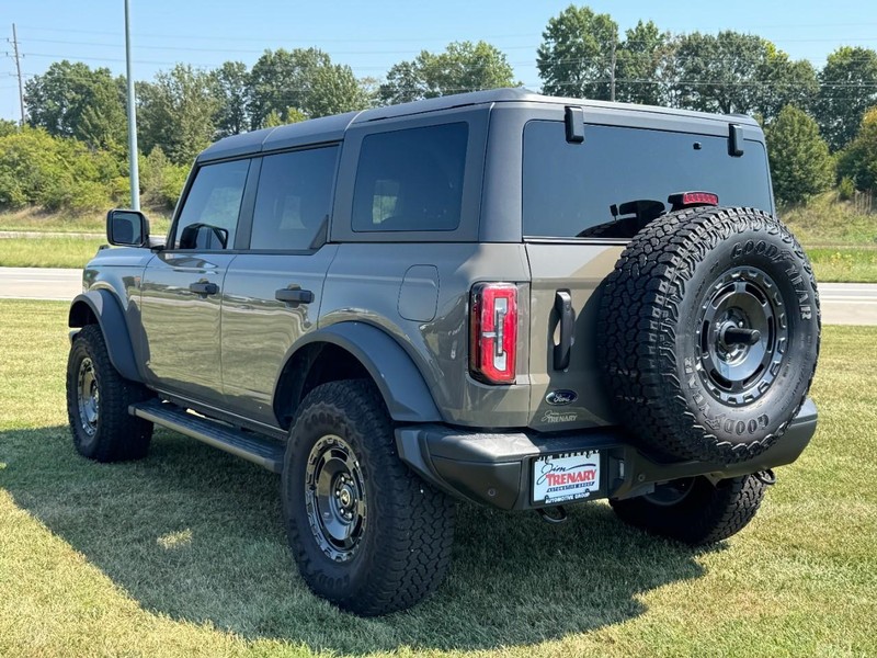 Ford Bronco Vehicle Image 06