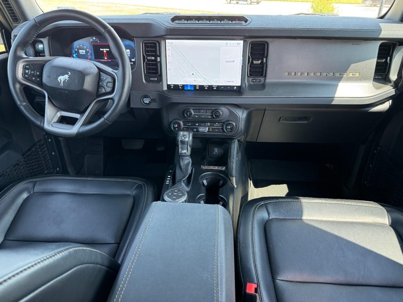 Ford Bronco Vehicle Image 11