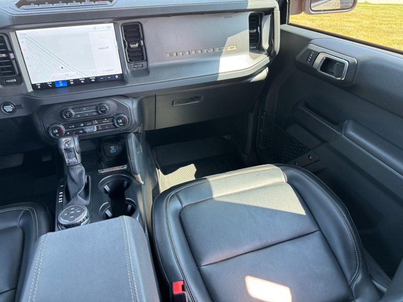 Ford Bronco Vehicle Image 15
