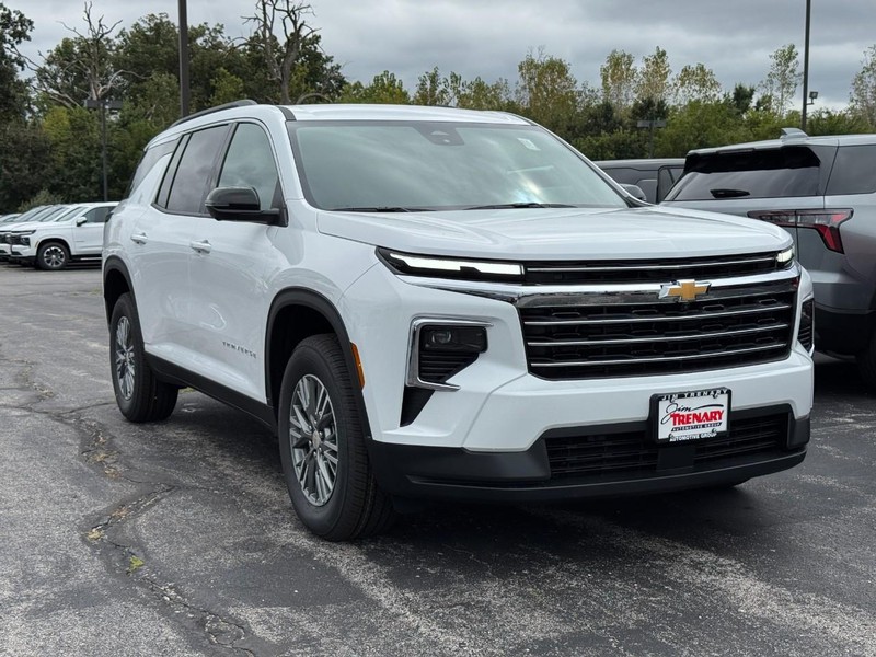 Chevrolet Traverse Vehicle Image 02