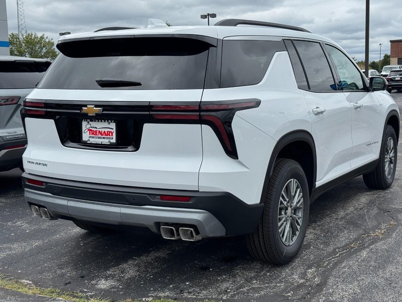 Chevrolet Traverse Vehicle Image 03