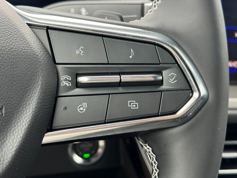 Chevrolet Traverse Vehicle Image 12