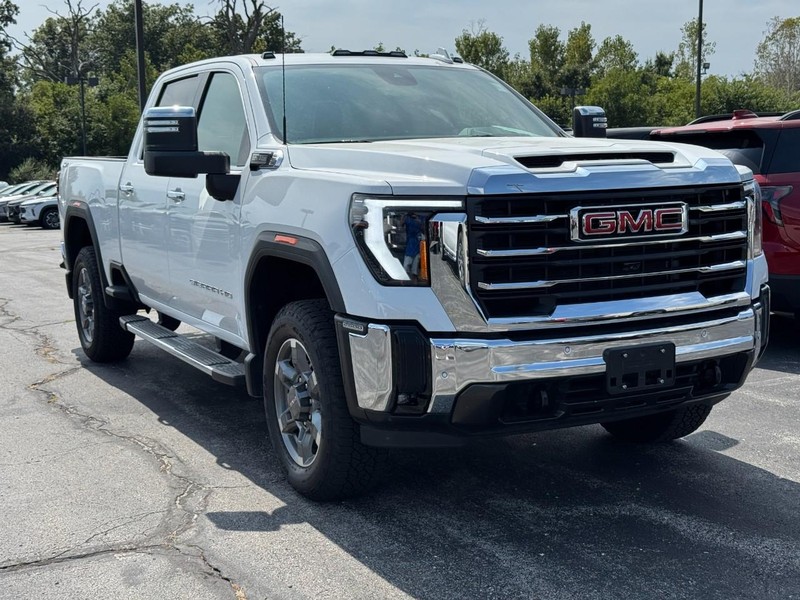 GMC Sierra 2500HD Vehicle Image 02