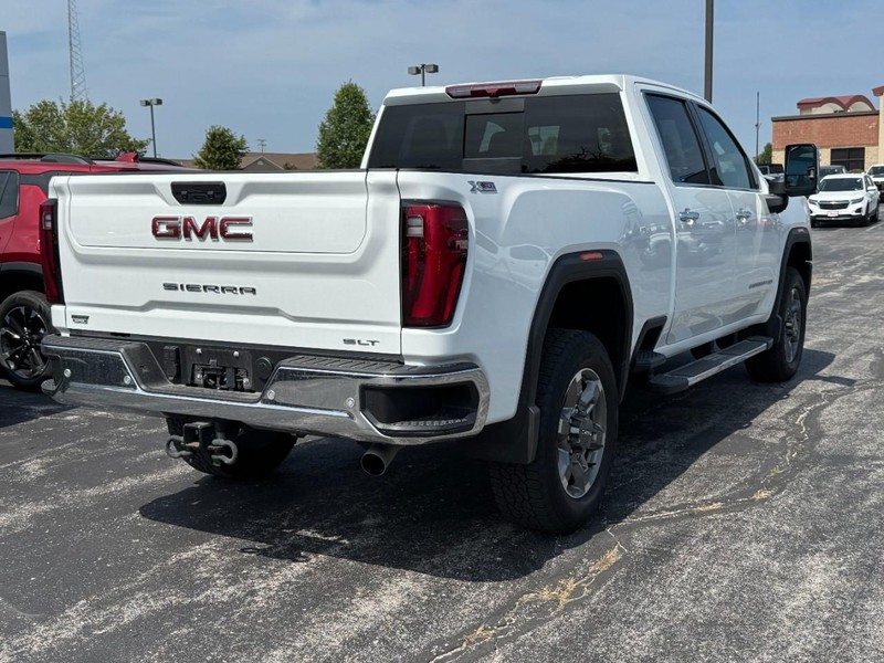 GMC Sierra 2500HD Vehicle Image 03