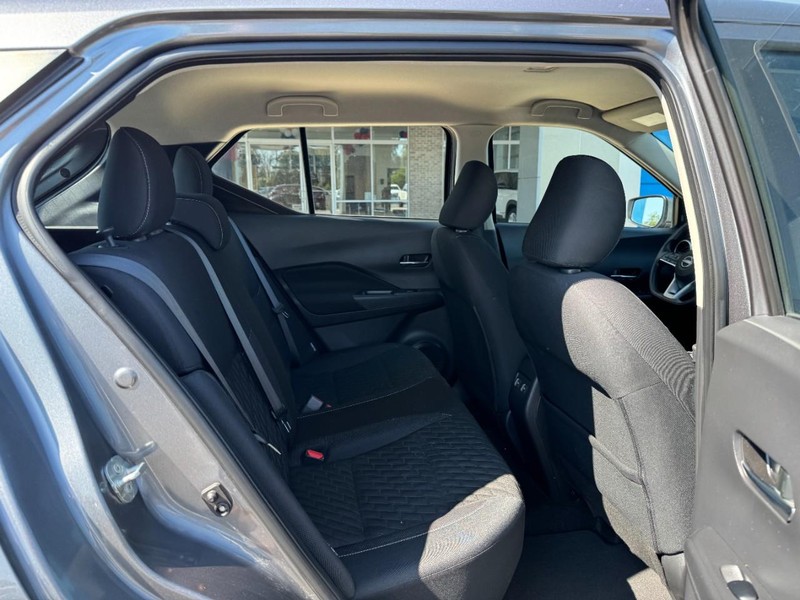 Nissan Kicks Vehicle Image 10