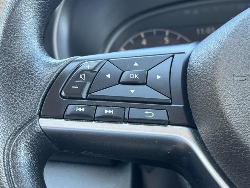 Nissan Kicks Vehicle Image 16
