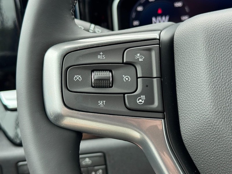 Chevrolet Silverado 1500 Vehicle Image 10