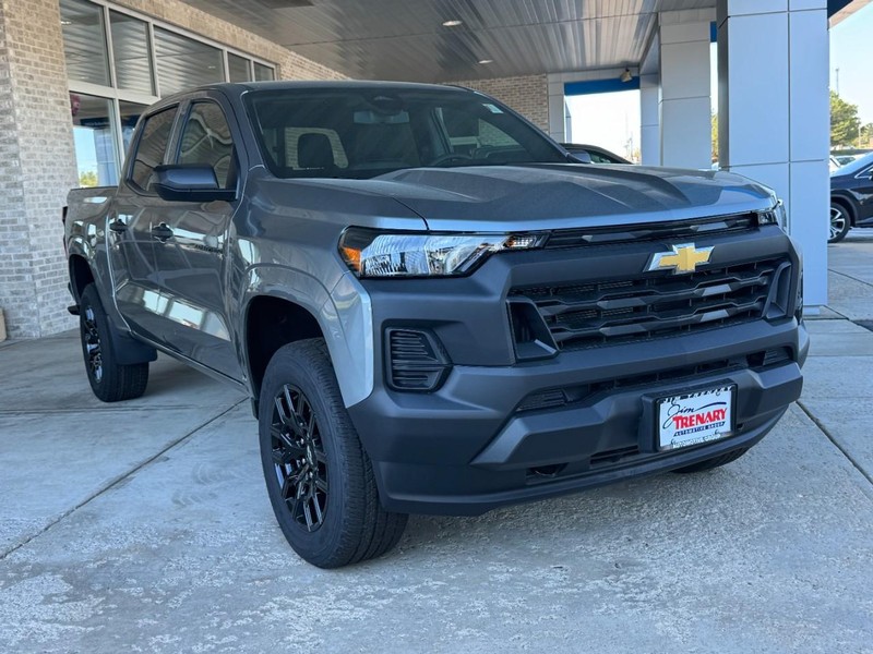 Chevrolet Colorado Vehicle Image 02