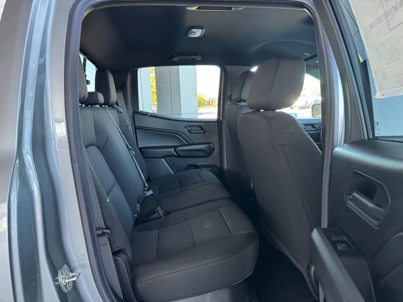 Chevrolet Colorado Vehicle Image 05