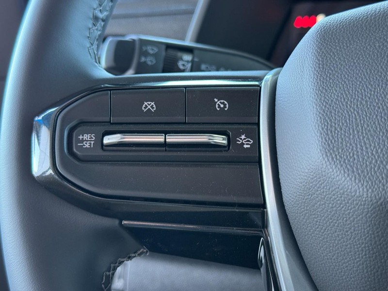 Chevrolet Colorado Vehicle Image 10