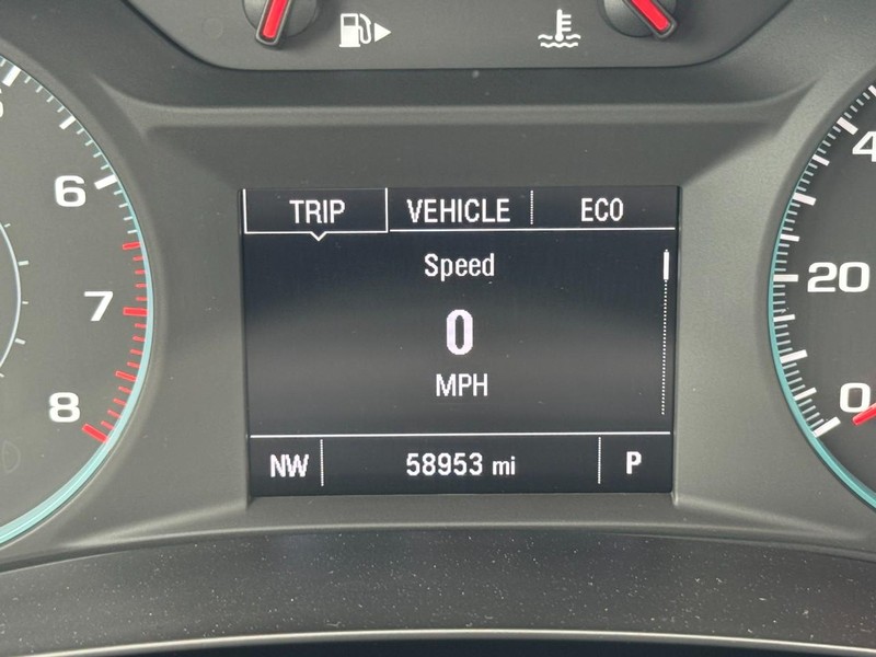 Chevrolet Malibu Vehicle Full-screen Gallery Image 18