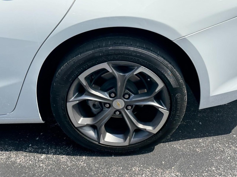 Chevrolet Malibu Vehicle Full-screen Gallery Image 07