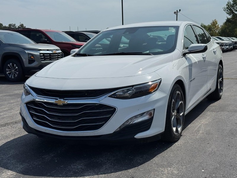 Chevrolet Malibu Vehicle Full-screen Gallery Image 08