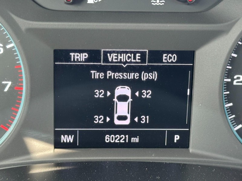 Chevrolet Malibu Vehicle Full-screen Gallery Image 18