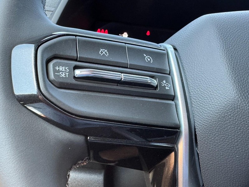 Chevrolet Colorado Vehicle Image 11