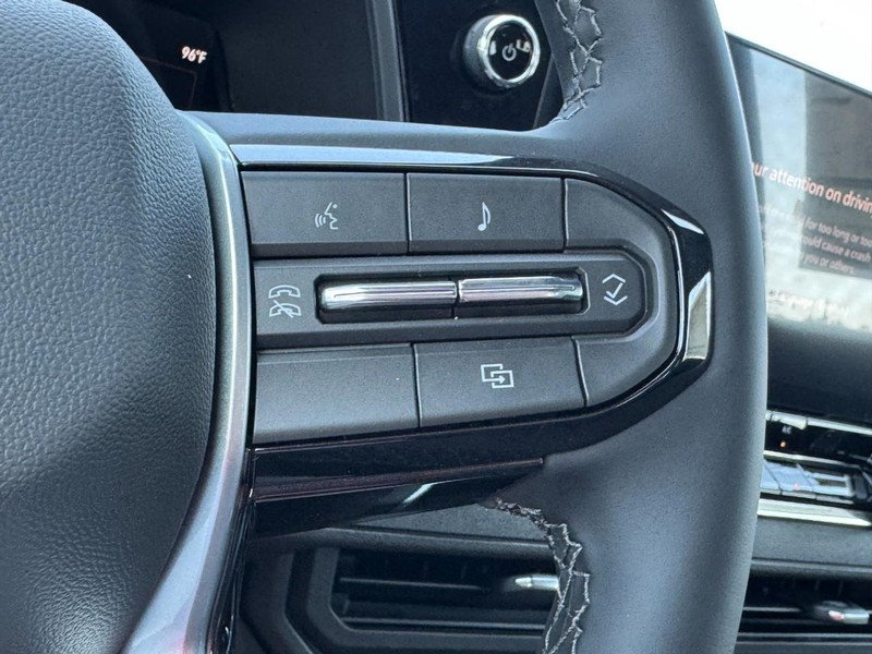 Chevrolet Colorado Vehicle Image 12