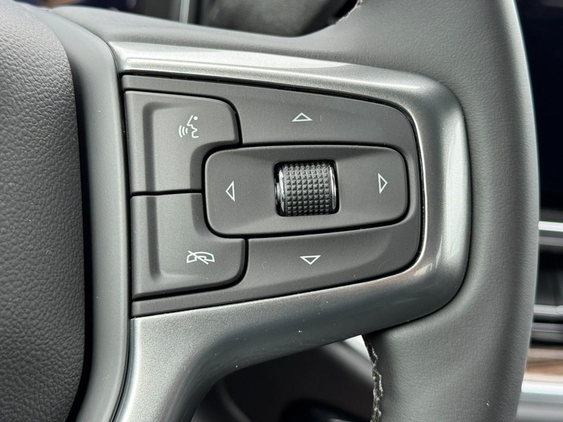 Chevrolet Silverado 1500 Vehicle Image 11