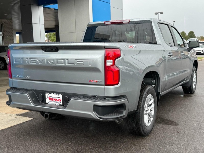 Chevrolet Silverado 1500 Vehicle Image 03