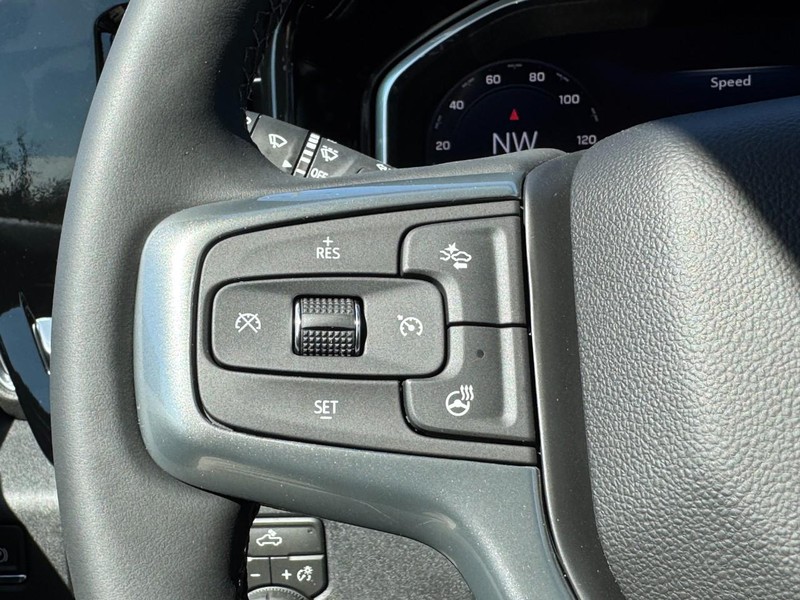 Chevrolet Silverado 1500 Vehicle Image 10