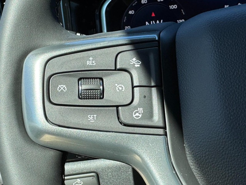 Chevrolet Silverado 1500 Vehicle Image 10