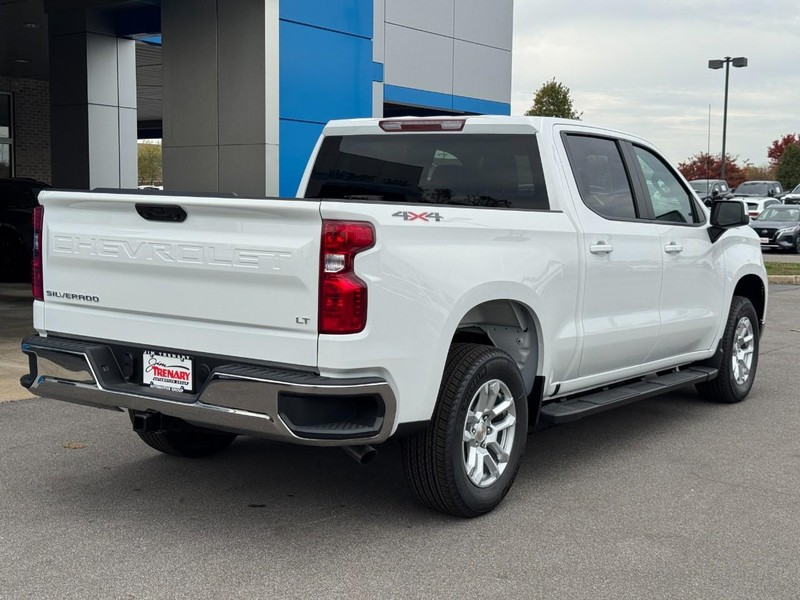 Chevrolet Silverado 1500 Vehicle Image 03