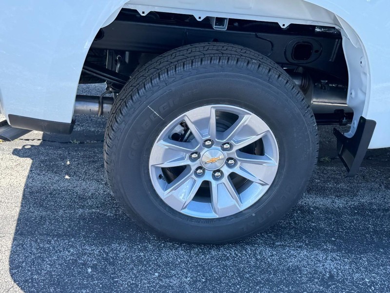 Chevrolet Silverado 1500 Vehicle Image 04