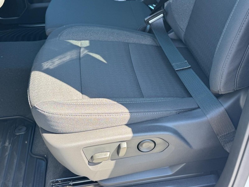 Chevrolet Silverado 1500 Vehicle Image 15