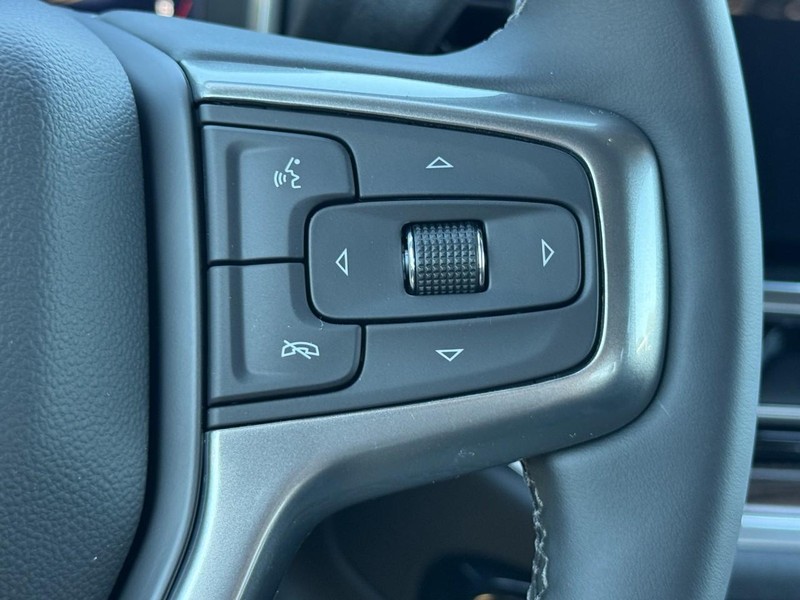 Chevrolet Silverado 1500 Vehicle Image 11
