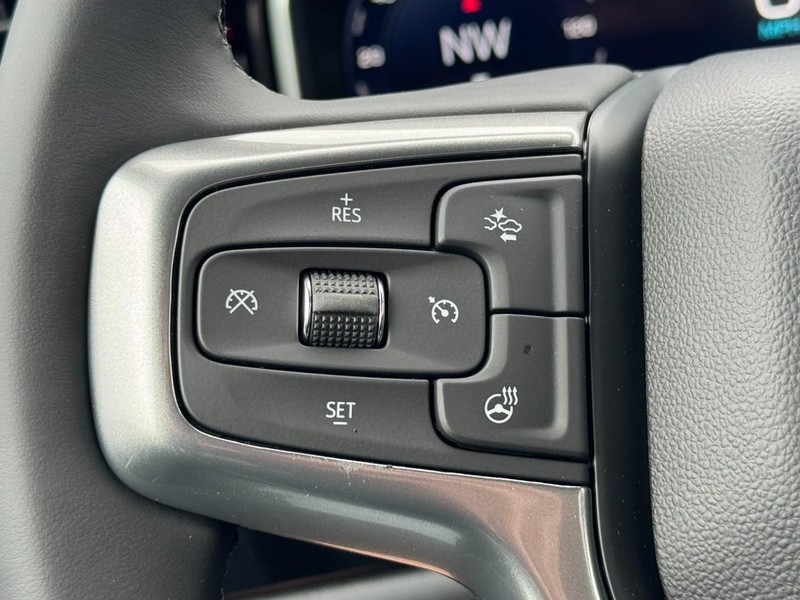 Chevrolet Silverado 1500 Vehicle Image 10