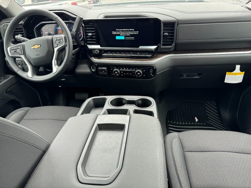 Chevrolet Silverado 2500HD Vehicle Image 06