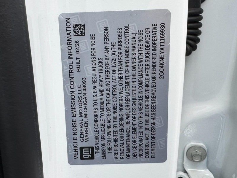 Chevrolet Silverado 2500HD Vehicle Image 15