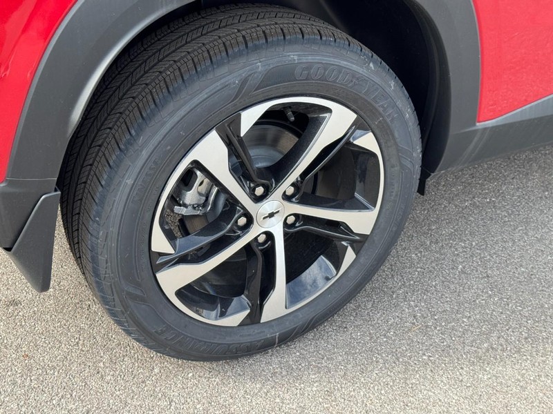 Chevrolet Trax Vehicle Image 04