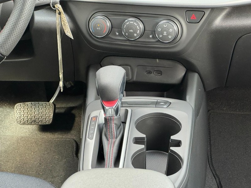 Chevrolet Trax Vehicle Image 09