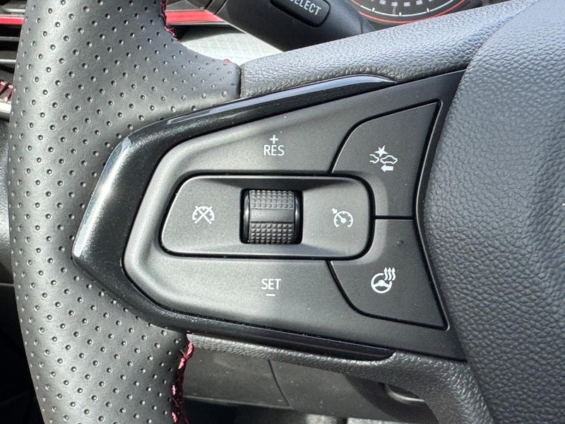 Chevrolet Trax Vehicle Image 12
