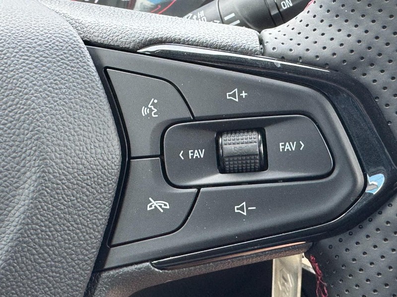 Chevrolet Trax Vehicle Image 13