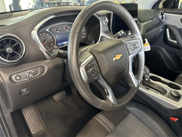 Chevrolet Blazer Vehicle Full-screen Gallery Image 10