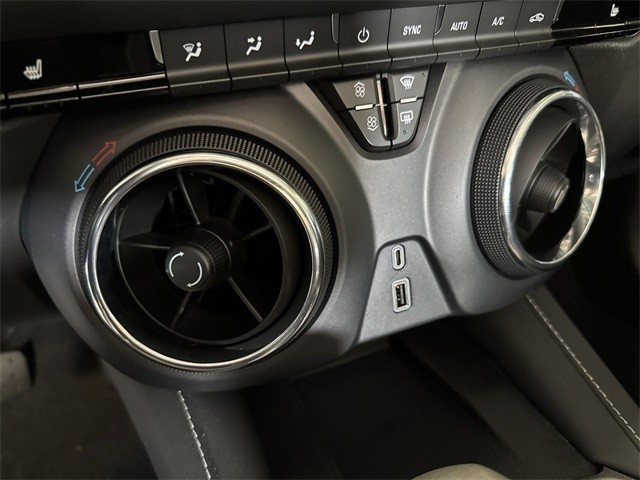 Chevrolet Blazer Vehicle Full-screen Gallery Image 17