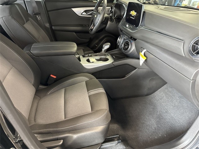 Chevrolet Blazer Vehicle Full-screen Gallery Image 25