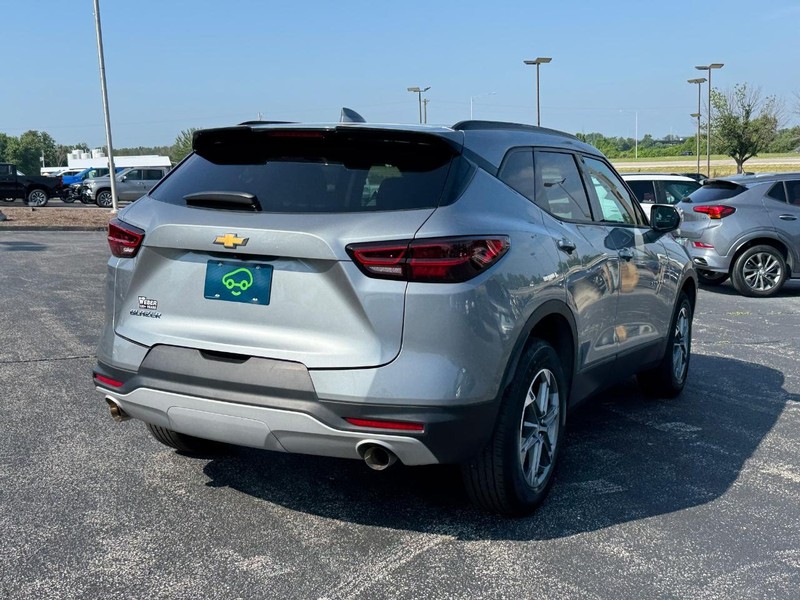 Chevrolet Blazer Vehicle Full-screen Gallery Image 5