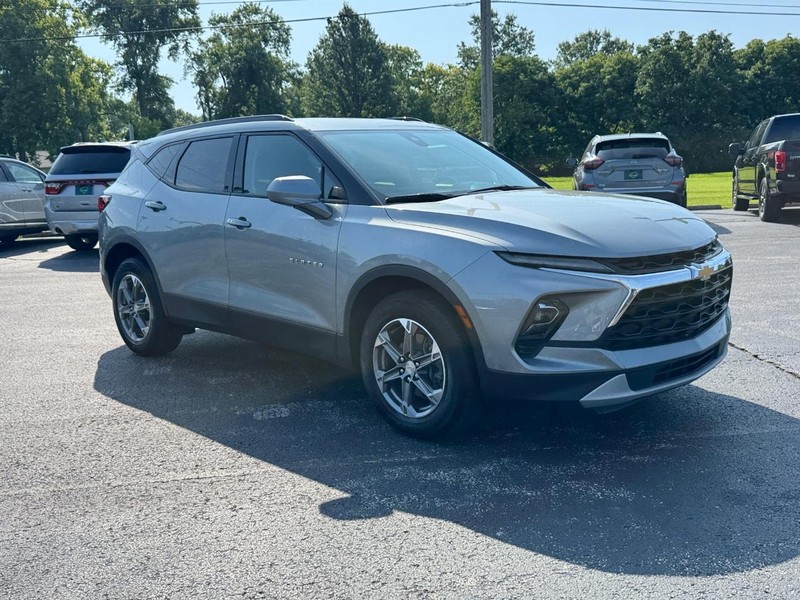 Chevrolet Blazer Vehicle Full-screen Gallery Image 7