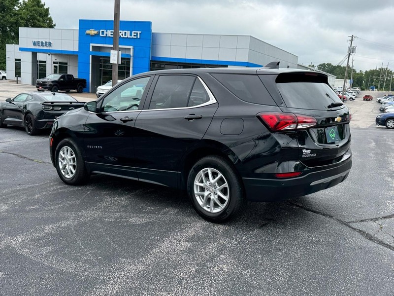 Chevrolet Equinox Vehicle Full-screen Gallery Image 3