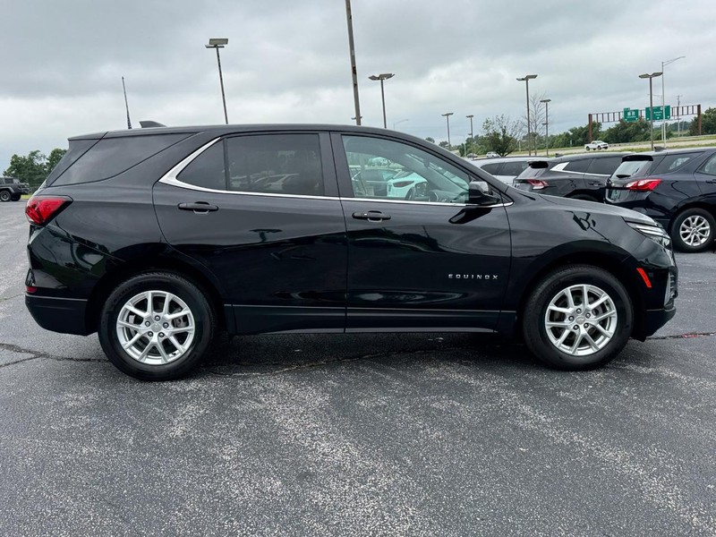 Chevrolet Equinox Vehicle Full-screen Gallery Image 6