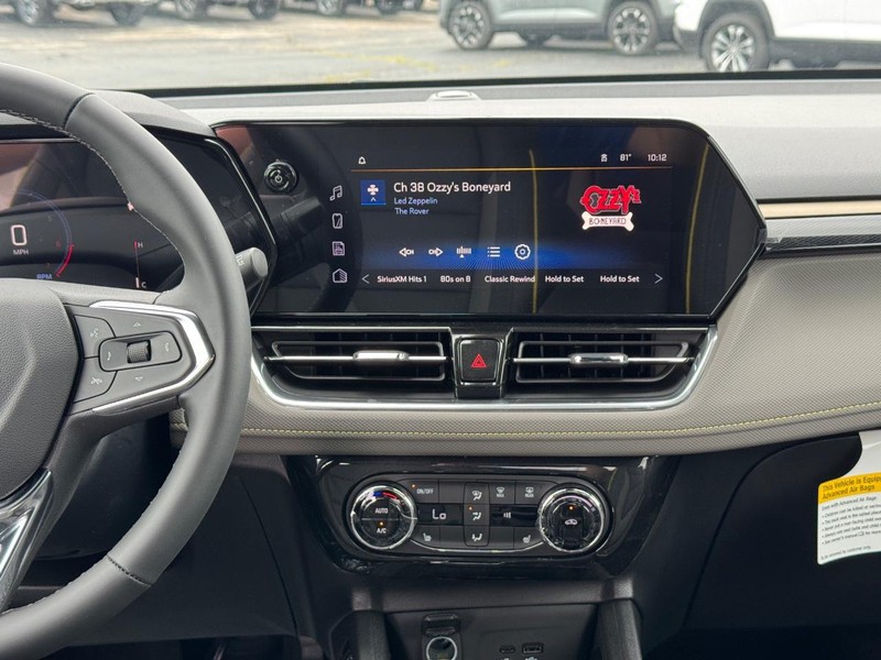 Chevrolet TrailBlazer Vehicle Full-screen Gallery Image 8