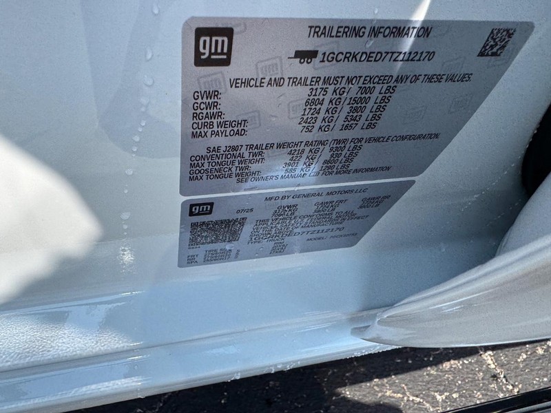 Chevrolet Silverado 1500 Vehicle Full-screen Gallery Image 17