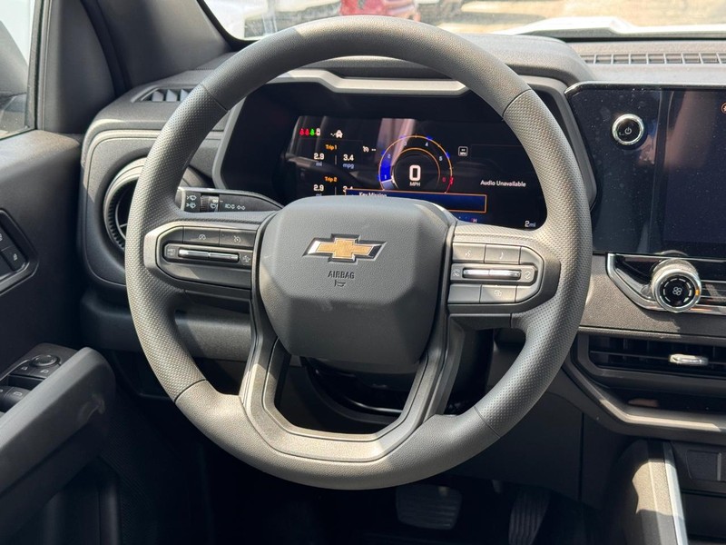 Chevrolet Colorado Vehicle Full-screen Gallery Image 7