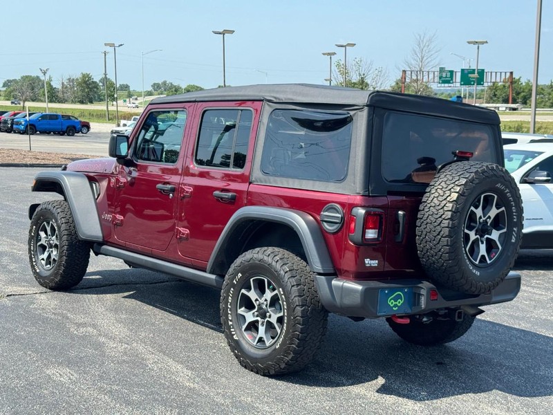 Jeep Wrangler Vehicle Full-screen Gallery Image 3