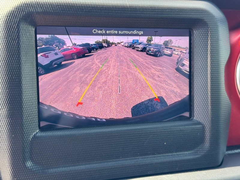 Jeep Wrangler Vehicle Full-screen Gallery Image 20