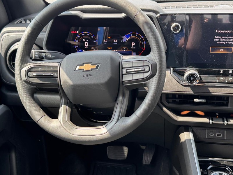 Chevrolet Colorado Vehicle Full-screen Gallery Image 7